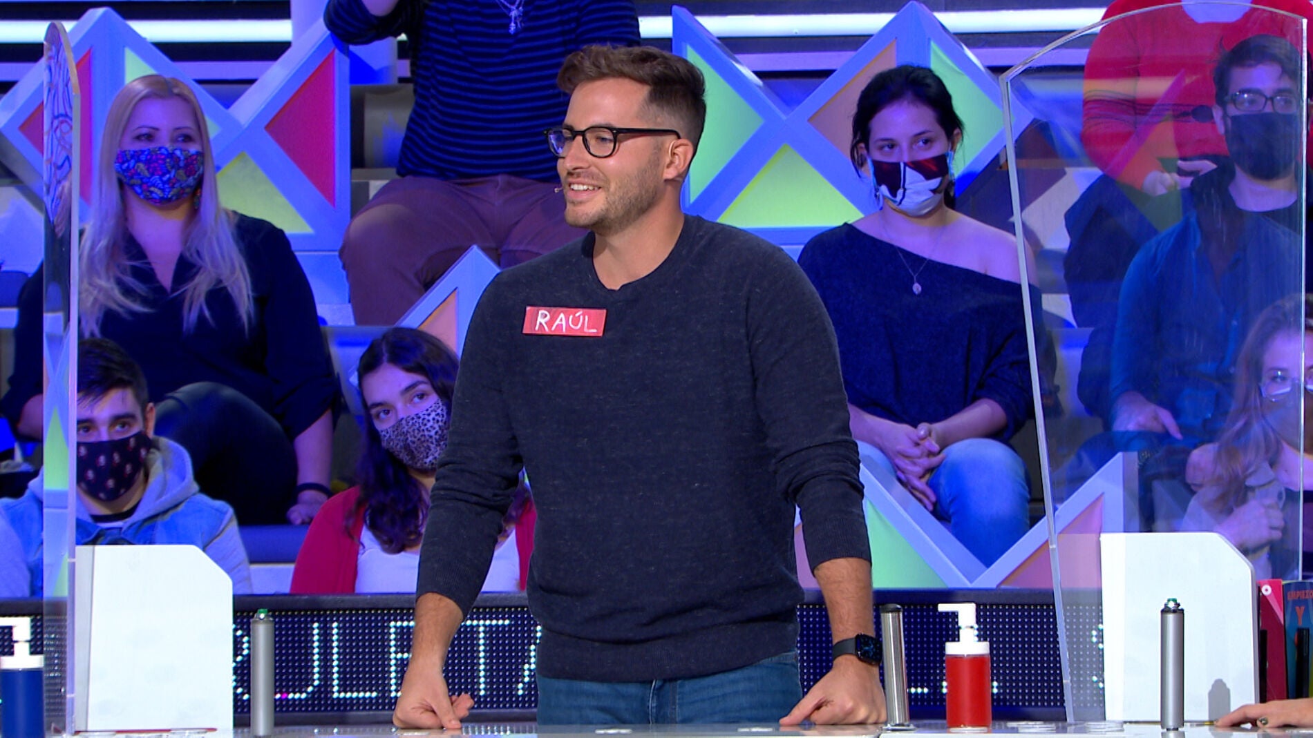 &iexcl;Qu&eacute; emoci&oacute;n! Ra&uacute;l cumple el sue&ntilde;o de su abuelo al participar en &lsquo;La ruleta de la suerte&rsquo;