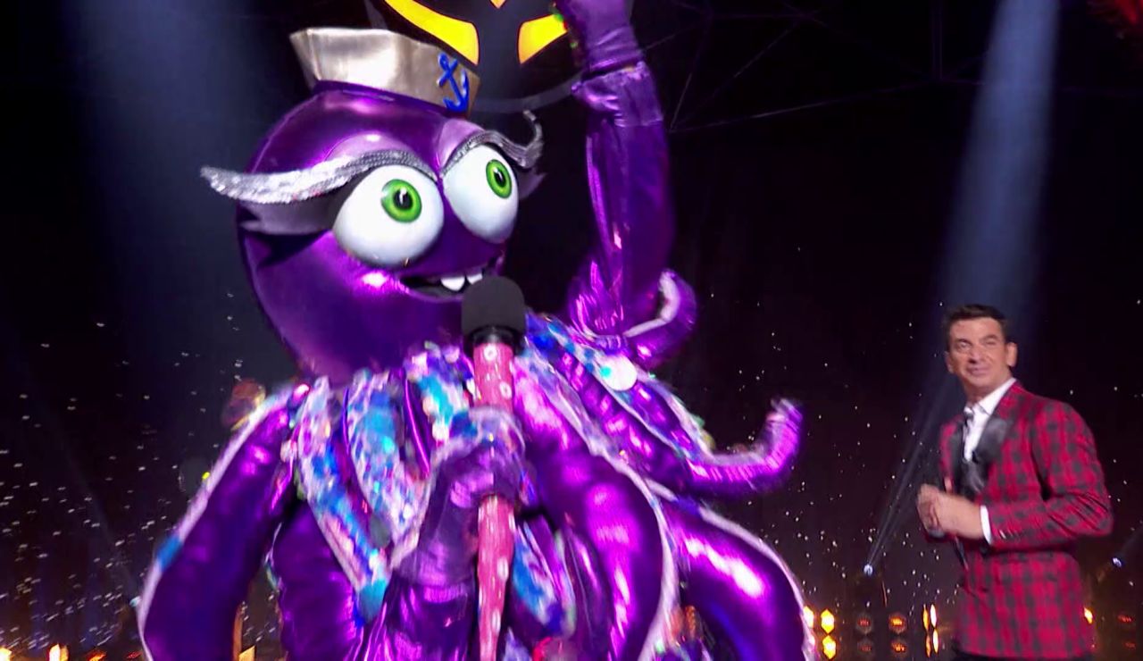 El Pulpo monta la fiesta con &lsquo;Mi gran noche&rsquo; de Raphael en el plat&oacute; de &lsquo;Mask Singer&rsquo;