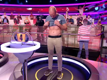 Dani revela que hace surf… y también sus propias olas: demuestra su increíble movimiento en ‘¡Ahora caigo!’ Dani revela que hace surf… y también sus propias olas: demuestra su increíble movimiento en ‘¡Ahora caigo!’