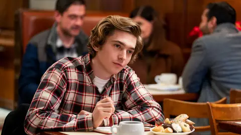 Austin Abrams en 'Dash and Lily' Austin Abrams en 'Dash and Lily'