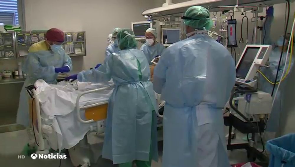 Detectado un brote con 25 casos positivos de coronavirus en un hospital privado de Santander
