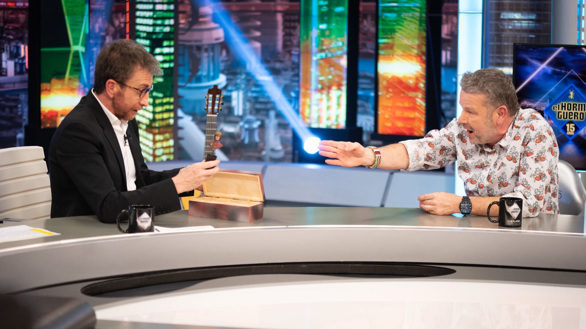 Alberto Chicote sorprende a Pablo Motos con un regalo único en 'El Hormiguero 3.0'