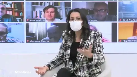 Inés Arrimadas insiste en la "mano tendida" al Gobierno para pactar los presupuestos de 2021 Inés Arrimadas insiste en la "mano tendida" al Gobierno para pactar los presupuestos de 2021
