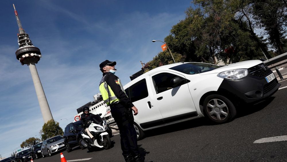 Controles de tráfico durante el confinamiento perimetral en Madrid