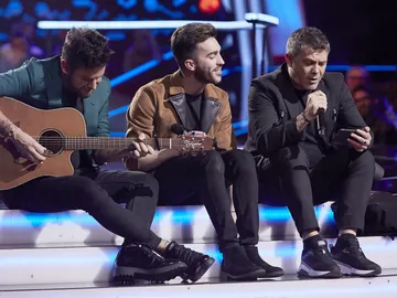 Alejandro Sanz canta con Iván Feria su tema ‘Para que no llores’, el gran momento de la Batalla Final de ‘La Voz’ Alejandro Sanz canta con Iván Feria su tema ‘Para que no llores’, el gran momento de la Batalla Final de ‘La Voz’