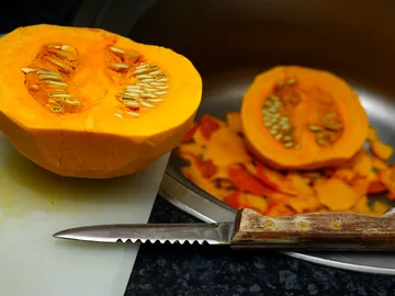 Cómo pelar una calabaza Cómo pelar una calabaza