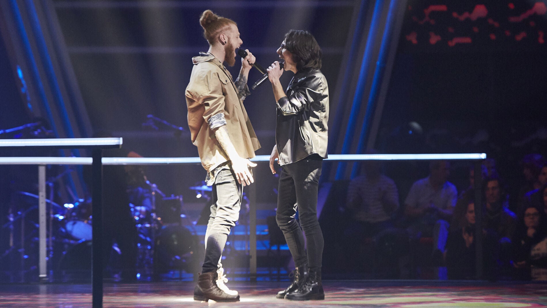 Sergio Chaves y Curric&eacute; cantan 'Lobos' en la Batalla Final de 'La Voz'