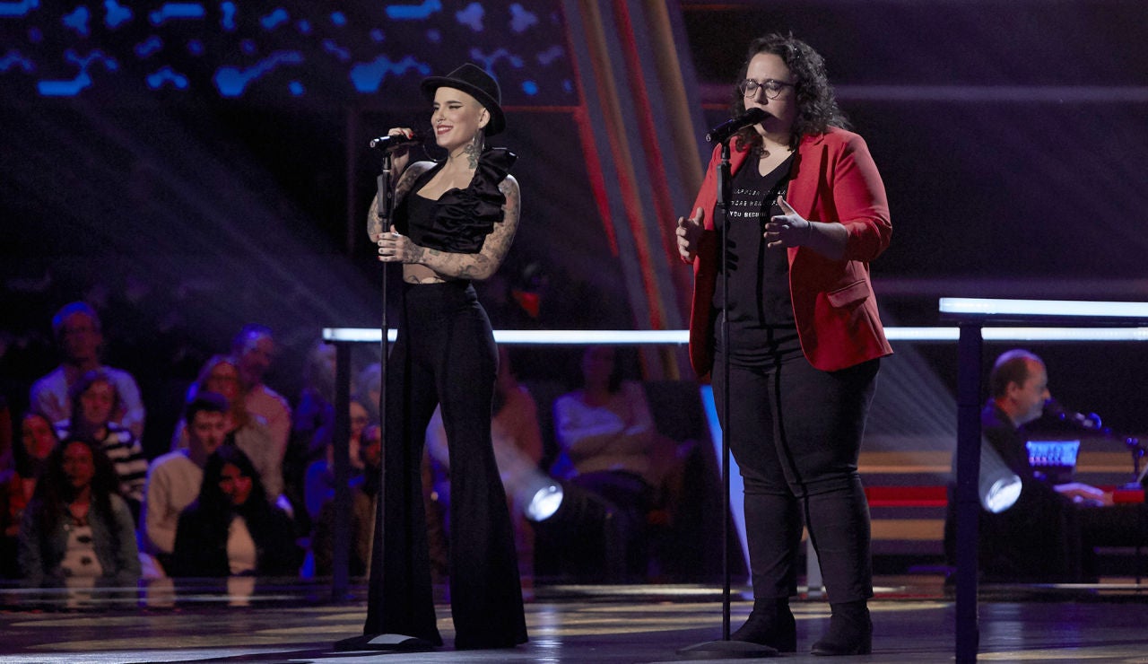 Marta Santos y Haizea G&oacute;mez cantan 'Quisiera ser' en la Batalla Final de 'La Voz'