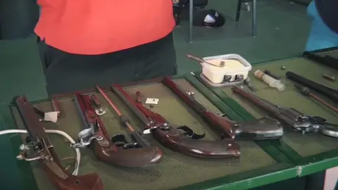 Una serie de armas históricas Una serie de armas históricas