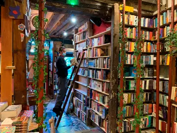 Día de las librerías 2020: librería Shakespeare and Company, de París, una de las librerías más bonitas del mundo en 2020 Día de las librerías 2020: librería Shakespeare and Company, de París, una de las librerías más bonitas del mundo en 2020