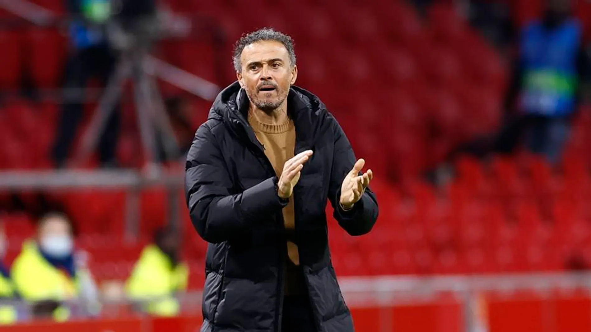 Luis Enrique: "Suiza es el equipo más trabajado al que nos hemos enfrentado" Luis Enrique: "Suiza es el equipo más trabajado al que nos hemos enfrentado"