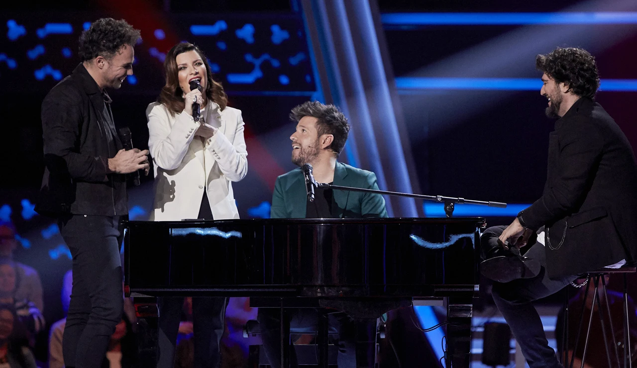 Laura Pausini une su voz a la de Antonio Soto para cantar una versión impresionante de 'Hijo de la luna' en la Batalla Final de 'La Voz'
