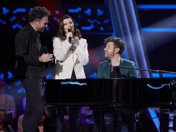 Laura Pausini une su voz a la de Antonio Soto para cantar una versión impresionante de 'Hijo de la luna' en la Batalla Final de 'La Voz' Laura Pausini une su voz a la de Antonio Soto para cantar una versión impresionante de 'Hijo de la luna' en la Batalla Final de 'La Voz'