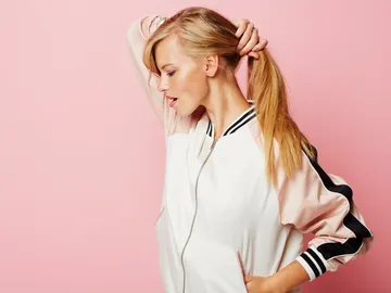 Mujer con coleta Mujer con coleta