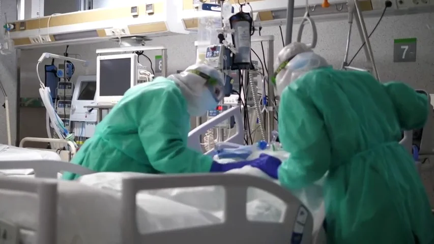 Antena 3 Noticias entra en una UCI para pacientes con coronavirus Antena 3 Noticias entra en una UCI para pacientes con coronavirus