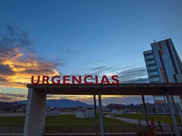 Entrada a urgencias del Hospital Universitario Central de Asturias (HUCA).