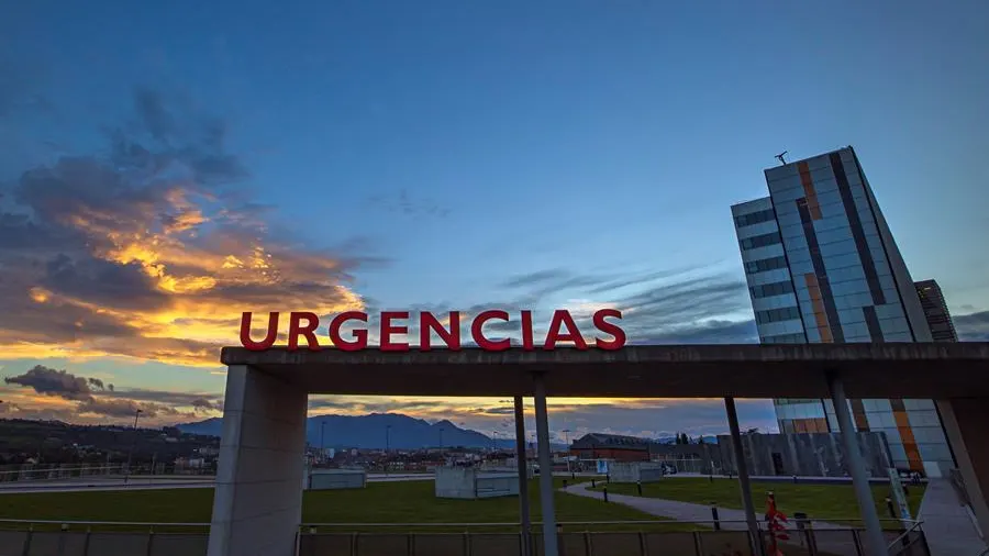Entrada a urgencias del Hospital Universitario Central de Asturias (HUCA). Entrada a urgencias del Hospital Universitario Central de Asturias (HUCA).