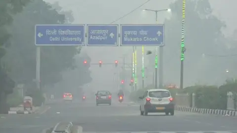 La contaminación del aire llega a niveles tóxicos en la India tras la celebración del Diwali, el año nuevo hindú La contaminación del aire llega a niveles tóxicos en la India tras la celebración del Diwali, el año nuevo hindú