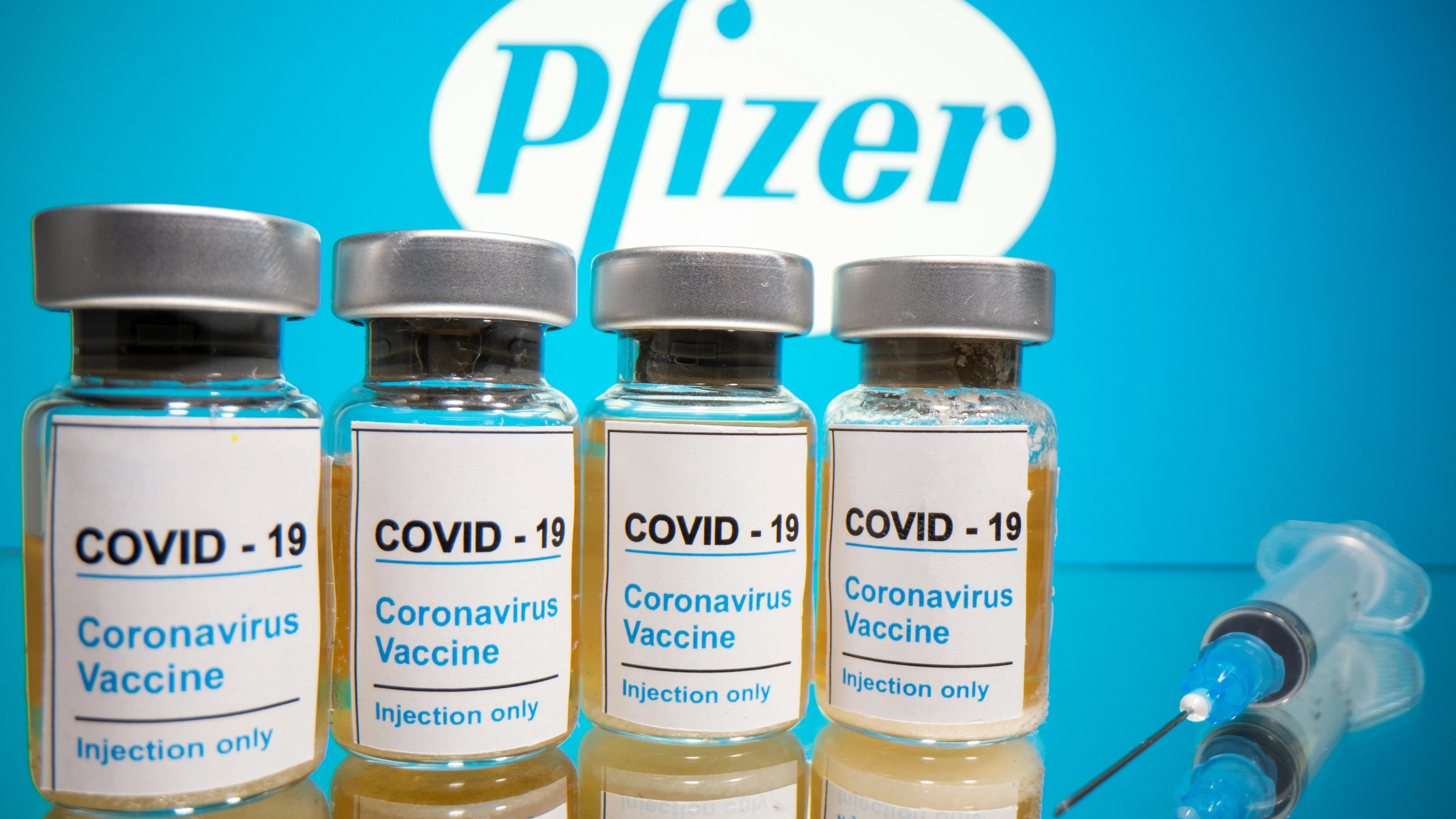 La FDA aprueba por completo la vacuna de Pfizer contra la COVID-19 La FDA aprueba por completo la vacuna de Pfizer contra la COVID-19