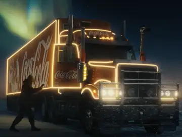 ¿Cuál es el mejor anuncio de Coca-Cola para felicitar la Navidad? Repasamos 100 años de spots de la marca ¿Cuál es el mejor anuncio de Coca-Cola para felicitar la Navidad? Repasamos 100 años de spots de la marca