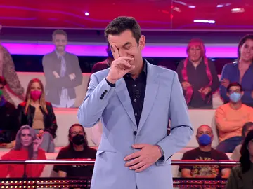 Doble chiste de Arturo Valls gracias al huerto urbano de una concursante de ‘¡Ahora caigo!’ Doble chiste de Arturo Valls gracias al huerto urbano de una concursante de ‘¡Ahora caigo!’