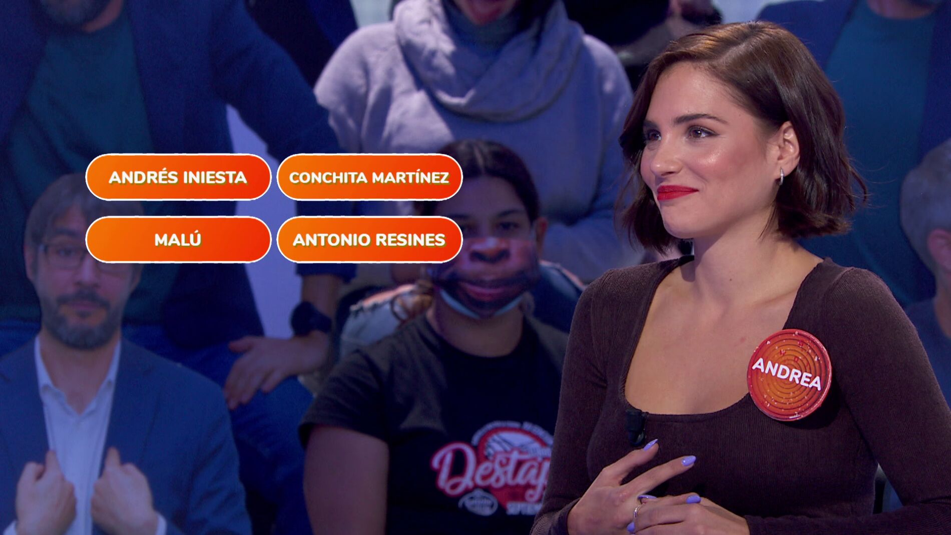 Andrés Iniesta y Victoria Beckham dejan alucinada a Andrea Duro en ‘Una de cuatro’