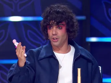 El Monstruo tira por tierra la loca teoría de Javier Ambrossi con su respuesta a una pregunta clave: “¿Eres futbolista o no?” El Monstruo tira por tierra la loca teoría de Javier Ambrossi con su respuesta a una pregunta clave: “¿Eres futbolista o no?”
