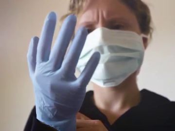 El video de los médicos jubilados de Málaga para apoyar a los que están en activo luchando contra el coronavirus: "A tu lado"
