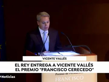 Vicente Vallés recibe el Premio Francisco Cerecedo Vicente Vallés recibe el Premio Francisco Cerecedo