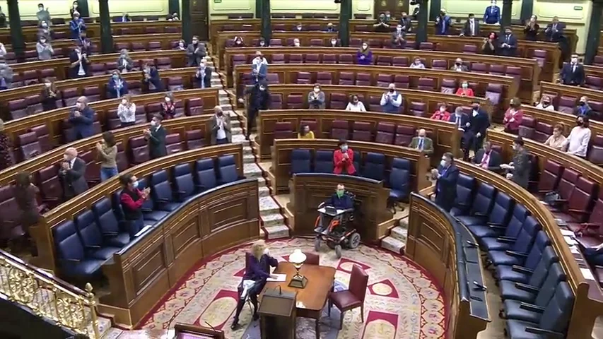 El debate de la ley de educación termina entre aplausos y gritos de libertad El debate de la ley de educación termina entre aplausos y gritos de libertad