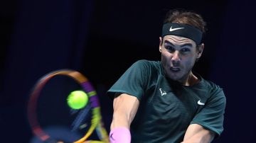 Rafael Nadal pasa a semifinales tras vencer al serbio en dos sets 
