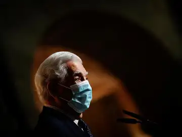El escritor Mario Vargas Llosa