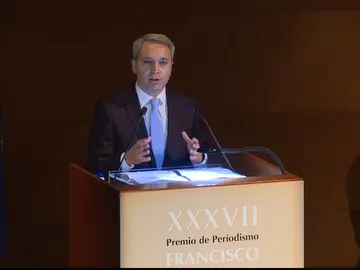 Vicente Vallés recibe el Premio Francisco Cerecedo Vicente Vallés recibe el Premio Francisco Cerecedo