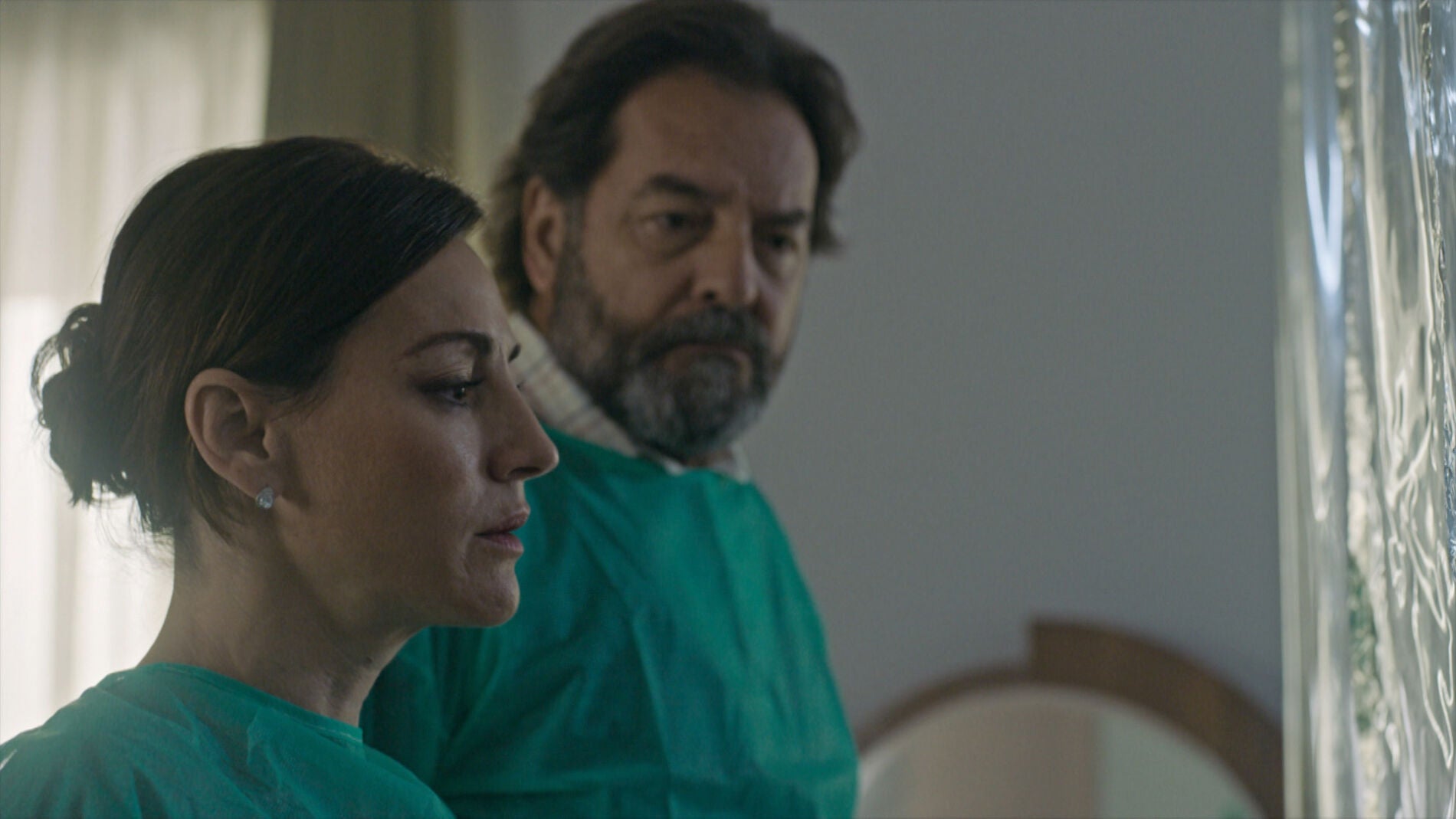 Una verdad a medias: Alma confiesa sus labores en el CIM ante Luis