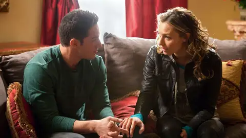 Tyler y Jules en 'Crónicas Vampíricas' Tyler y Jules en 'Crónicas Vampíricas'