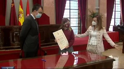Una niña de Murcia pregunta al consistorio sobre la llegada de los Reyes Magos si hay un confinamiento Una niña de Murcia pregunta al consistorio sobre la llegada de los Reyes Magos si hay un confinamiento