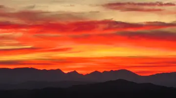Amaneceres rojos Amaneceres rojos