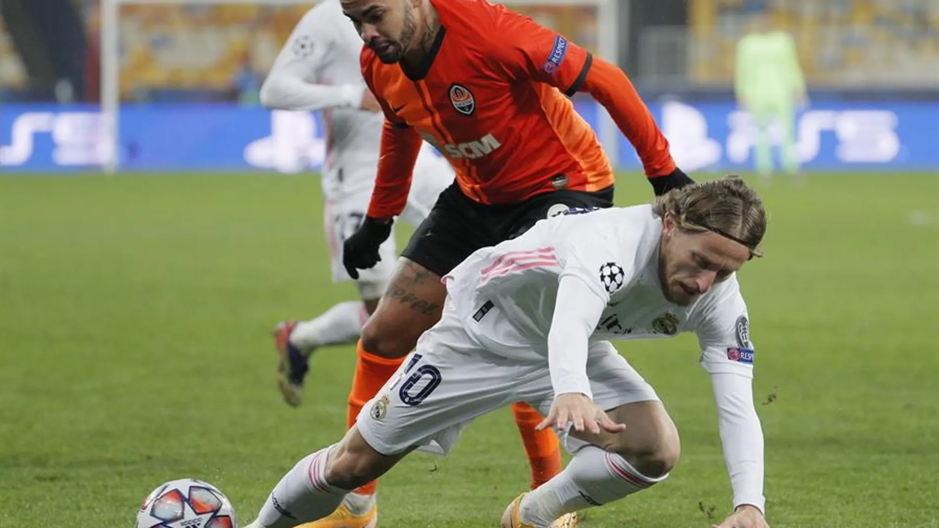 Modric en el partido del Real Madrid contra el Shakhtar Modric en el partido del Real Madrid contra el Shakhtar