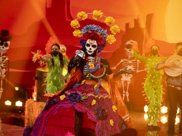 Catrina conquista en ‘Mask Singer’ con ‘Man I feel like a woman’ de Shania Twain
