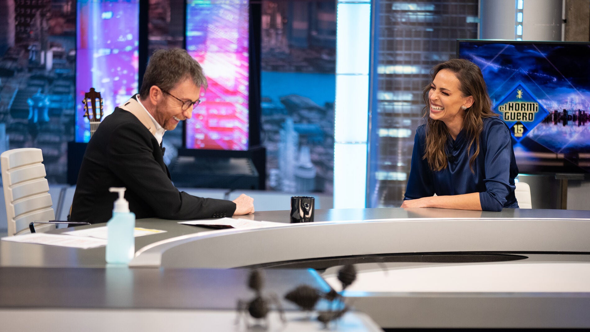 Eva Gonz&aacute;lez desata las risas al desvelar qu&eacute; le ha pedido a los Reyes Magos su hijo Cayetano: "&iexcl;Un t&iacute;o pr&aacute;ctico!"