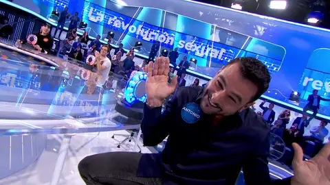 Antonio Velázquez desata ‘La revolución sexual’ en ‘La Pista’ Antonio Velázquez desata ‘La revolución sexual’ en ‘La Pista’