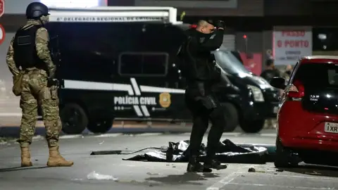 Miembros de la Policía en Criciúma, una ciudad al Sur de Brasil Miembros de la Policía en Criciúma, una ciudad al Sur de Brasil