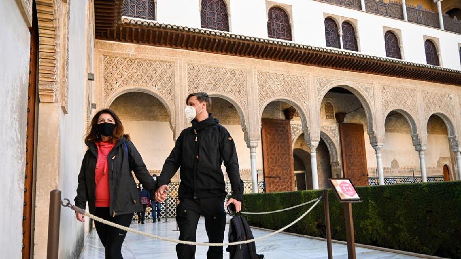 La Alhambra de Granada reabre por segunda vez tras 3 semanas sin turistas