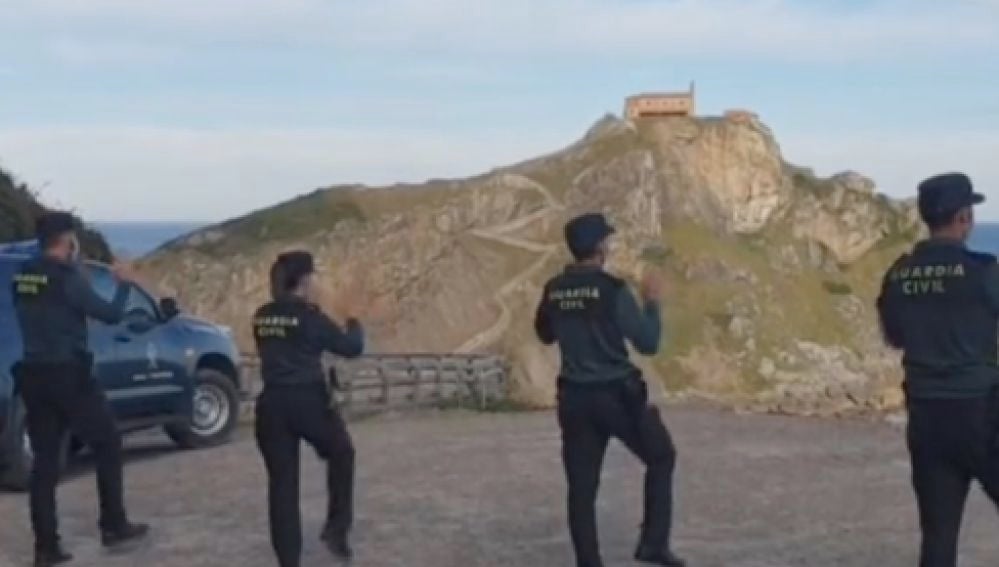 Críticas a un vídeo de la Guardia Civil de País Vasco en TikTok 