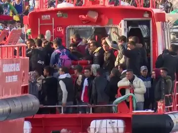 Récord histórico de llegada de inmigrantes a Canarias en noviembre Récord histórico de llegada de inmigrantes a Canarias en noviembre