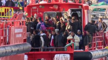 Récord histórico de llegada de inmigrantes a Canarias en noviembre
