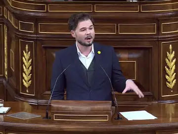 Gabriel Rufián abre una "nueva era al deber pactar el Gobierno obligadamente con el independentismo catalán y vasco" Gabriel Rufián abre una "nueva era al deber pactar el Gobierno obligadamente con el independentismo catalán y vasco"