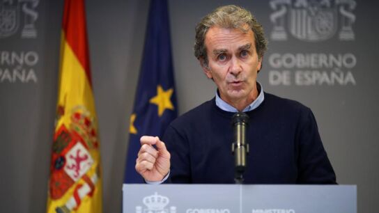 Fernando Sim&oacute;n, sobre los allegados: "El que lleva toda la vida cenando con el vecino, tiene que poder hacerlo"