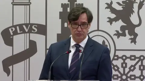 Salvador Illa, seguro de que la gente cumplirá las normas en Navidad: "No es año de celebraciones familiares multitudinarias, es año de quedarse en casa" Salvador Illa, seguro de que la gente cumplirá las normas en Navidad: "No es año de celebraciones familiares multitudinarias, es año de quedarse en casa"