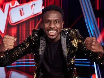 Kelly, el ganador de 'La Voz' tras una repesca: de empezar con Alejandro Sanz a dar la victoria a Laura Pausini Kelly, el ganador de 'La Voz' tras una repesca: de empezar con Alejandro Sanz a dar la victoria a Laura Pausini